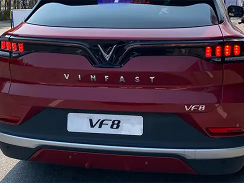 VinFast VF8